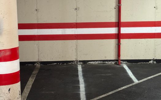 Plazas de garaje para motos en María Jiménez